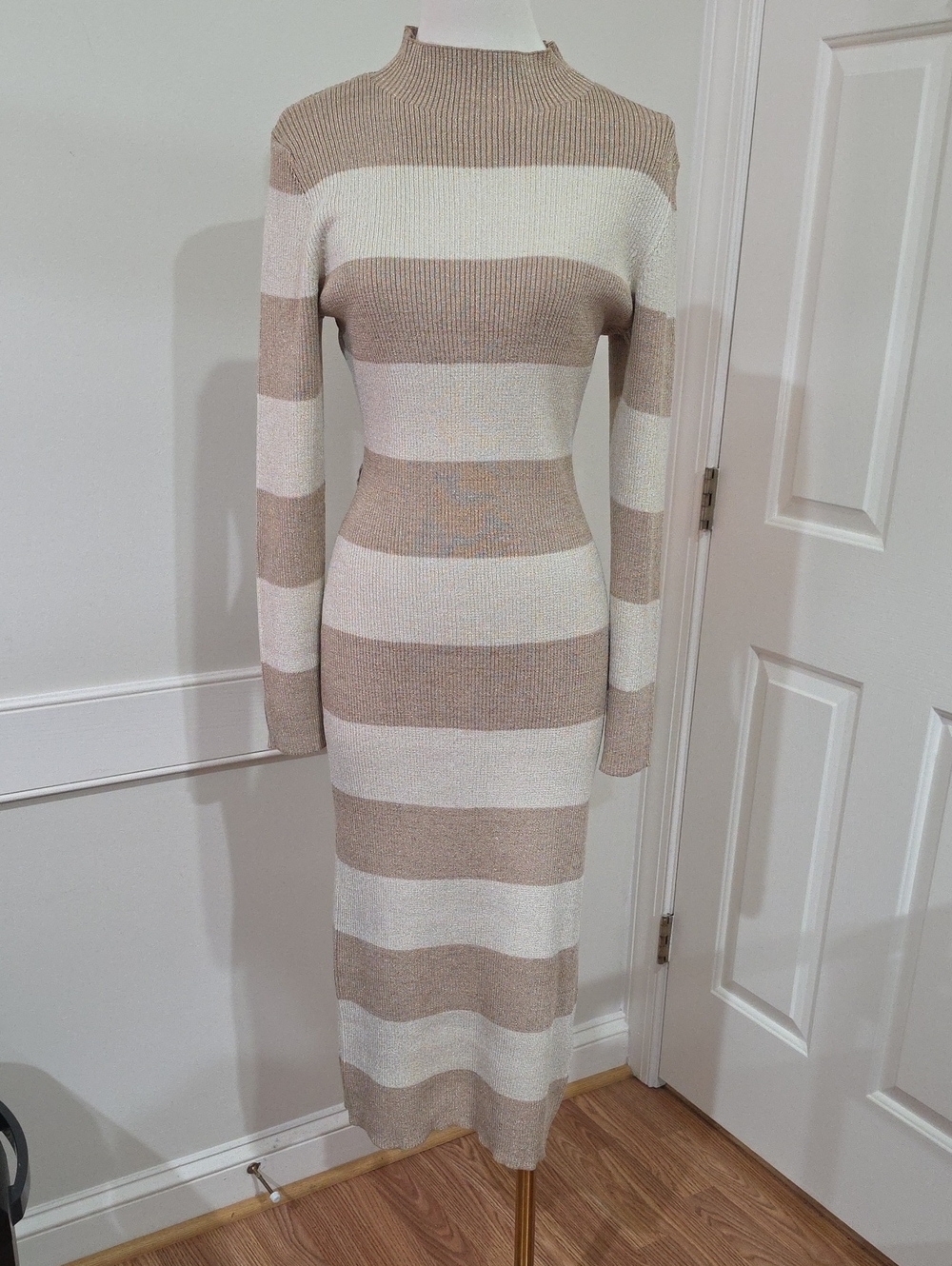 Almost Famous Ribbed Long Sleeve Midi Dress - Tag Size L (but fits like S)